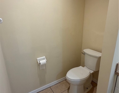 3712 3rd Street W - Photo Thumbnail 9
