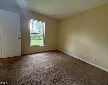3712 3rd Street W - Photo Thumbnail 17