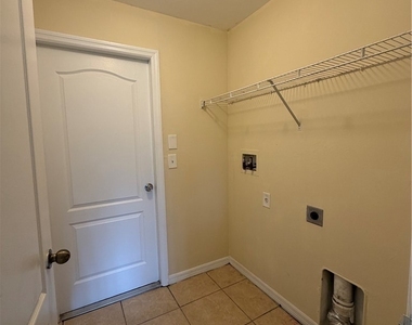 3712 3rd Street W - Photo Thumbnail 1