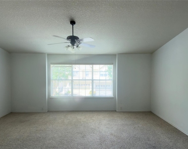 13600 Breton Ridge Street - Photo Thumbnail 4