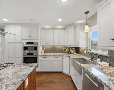 9253 Fathom Drive - Photo Thumbnail 9