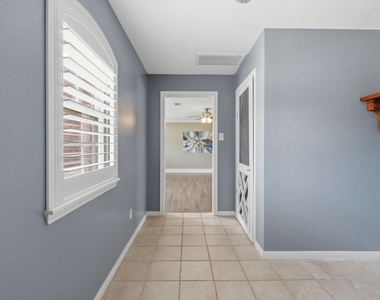 9253 Fathom Drive - Photo Thumbnail 44
