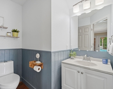 9253 Fathom Drive - Photo Thumbnail 19