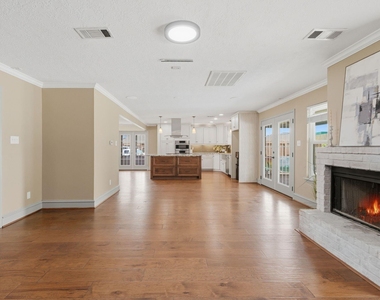 9253 Fathom Drive - Photo Thumbnail 15