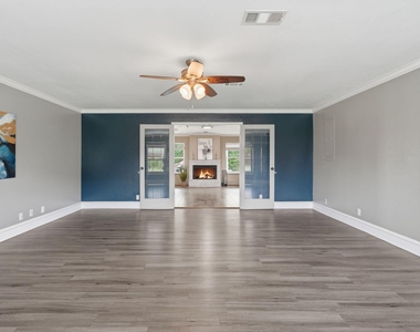 9253 Fathom Drive - Photo Thumbnail 17