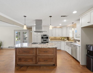 9253 Fathom Drive - Photo Thumbnail 7