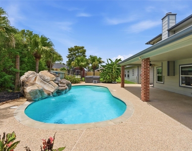 9253 Fathom Drive - Photo Thumbnail 37