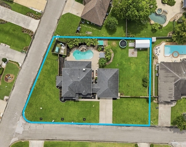 9253 Fathom Drive - Photo Thumbnail 46