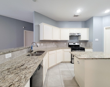 1206 Hemple Drive - Photo Thumbnail 11