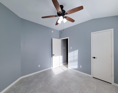 1206 Hemple Drive - Photo Thumbnail 27