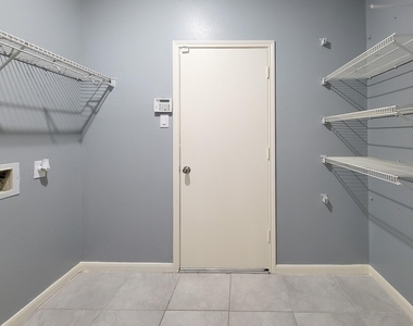 1206 Hemple Drive - Photo Thumbnail 20