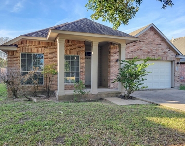 1206 Hemple Drive - Photo Thumbnail 2