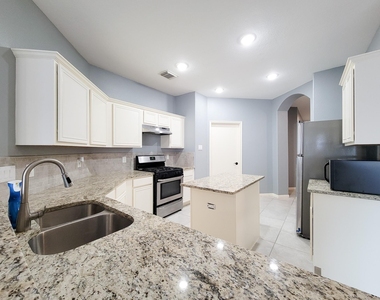 1206 Hemple Drive - Photo Thumbnail 9