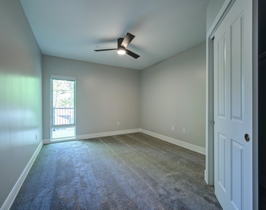 2059 Lafayette - Photo Thumbnail 10
