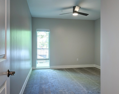 2059 Lafayette - Photo Thumbnail 9
