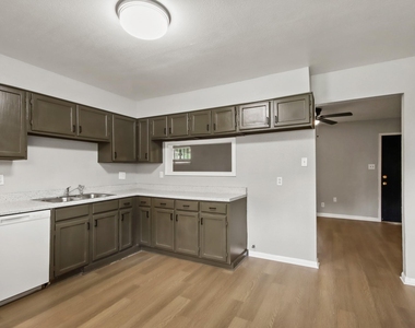 7306 Parker Road - Photo Thumbnail 10