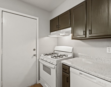 7306 Parker Road - Photo Thumbnail 8