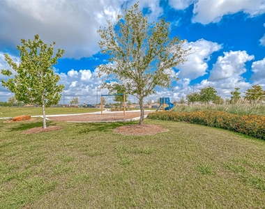 9905 Brickhouse Drive - Photo Thumbnail 37