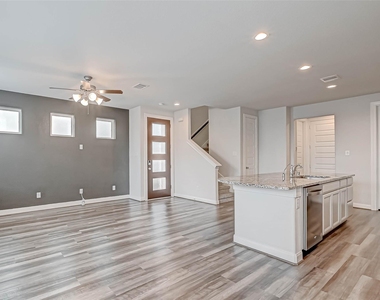 9905 Brickhouse Drive - Photo Thumbnail 13