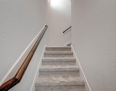 9905 Brickhouse Drive - Photo Thumbnail 15
