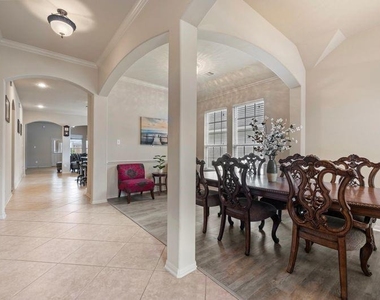 12610 Redbud Villa Lane - Photo Thumbnail 4