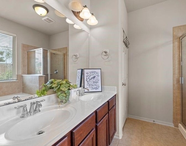 12610 Redbud Villa Lane - Photo Thumbnail 11