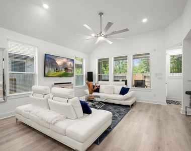 13035 Wandering Ridge Lane - Photo Thumbnail 7