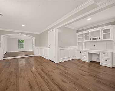 1215 Mosher Lane - Photo Thumbnail 3