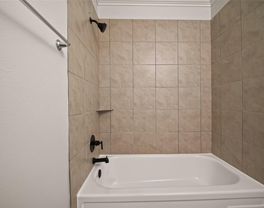 1215 Mosher Lane - Photo Thumbnail 23