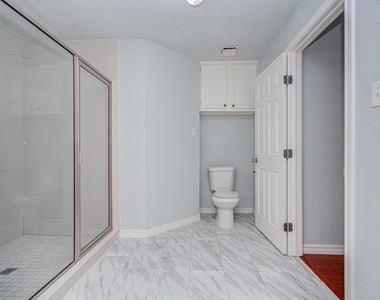 6823 Puerta Vista Lane - Photo Thumbnail 34