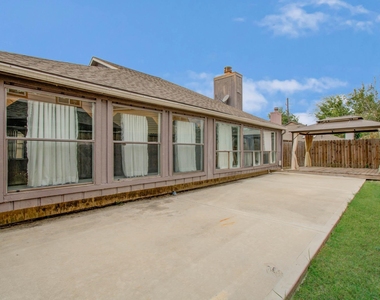 6823 Puerta Vista Lane - Photo Thumbnail 46