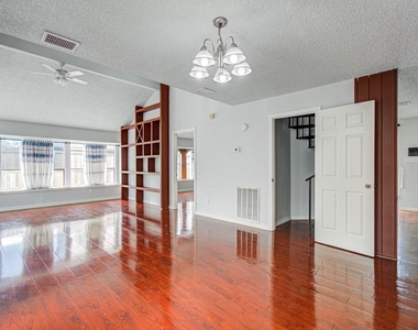 6823 Puerta Vista Lane - Photo Thumbnail 12