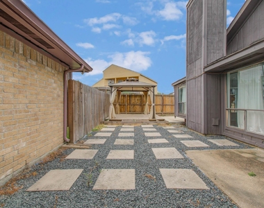 6823 Puerta Vista Lane - Photo Thumbnail 44