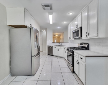 21808 Whispering Forest Drive - Photo Thumbnail 6