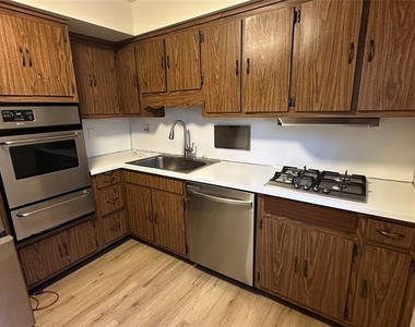 43 Oakwood - Photo Thumbnail 4