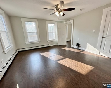 41 Greenwood - Photo Thumbnail 3