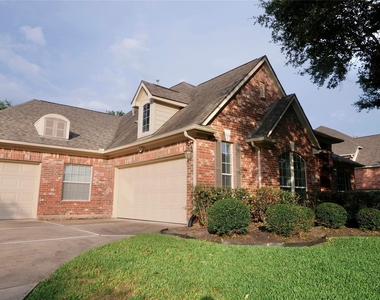8303 Crescent Knolls Dr Drive - Photo Thumbnail 41