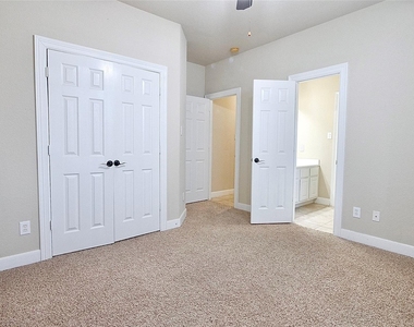 8303 Crescent Knolls Dr Drive - Photo Thumbnail 37