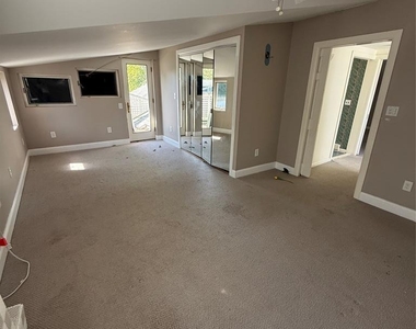 244 Westville - Photo Thumbnail 13