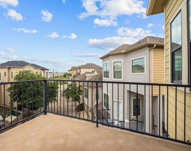 1146 Hempstead Villa Lane - Photo Thumbnail 16