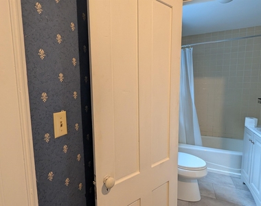 215 Bay - Photo Thumbnail 7