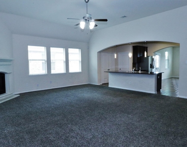 7511 Cypress Pin Oak Drive - Photo Thumbnail 5