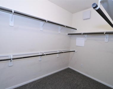 7511 Cypress Pin Oak Drive - Photo Thumbnail 15