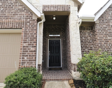 7511 Cypress Pin Oak Drive - Photo Thumbnail 3