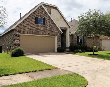 7511 Cypress Pin Oak Drive - Photo Thumbnail 1