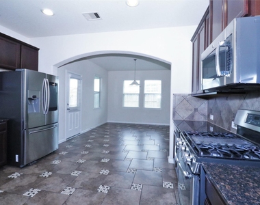 7511 Cypress Pin Oak Drive - Photo Thumbnail 7