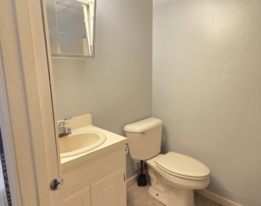 16 Madison - Photo Thumbnail 15