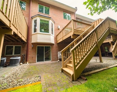 32 Candlewood - Photo Thumbnail 19