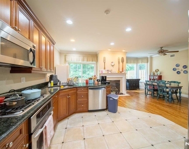 32 Candlewood - Photo Thumbnail 6