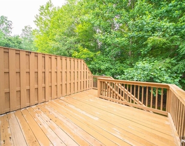 32 Candlewood - Photo Thumbnail 18